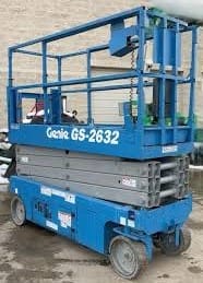 GENIE 26' SCISSOR LIFT